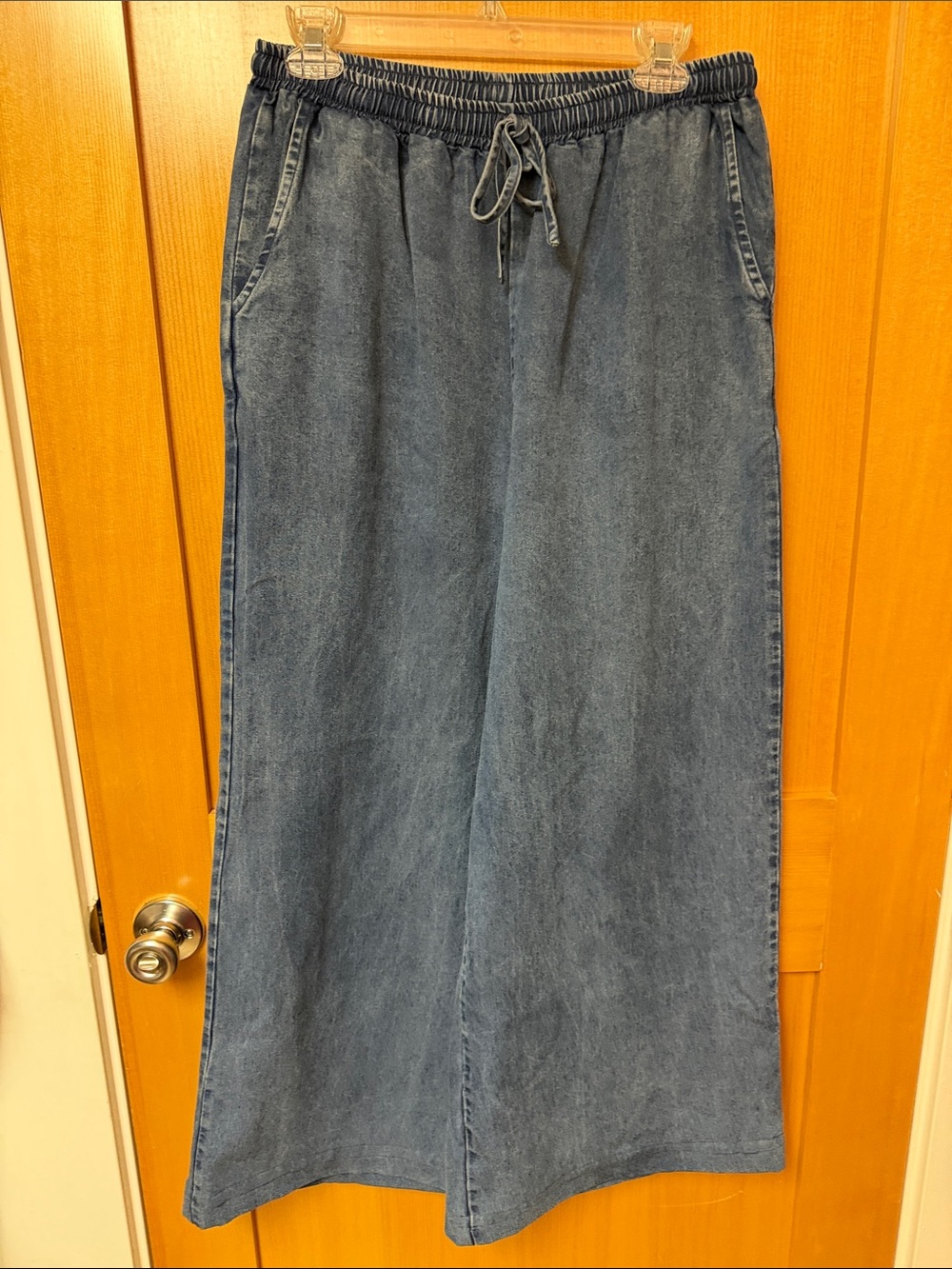 Sadie & Sage Washed Indigo Elastic Waist Denim Pants - Blue